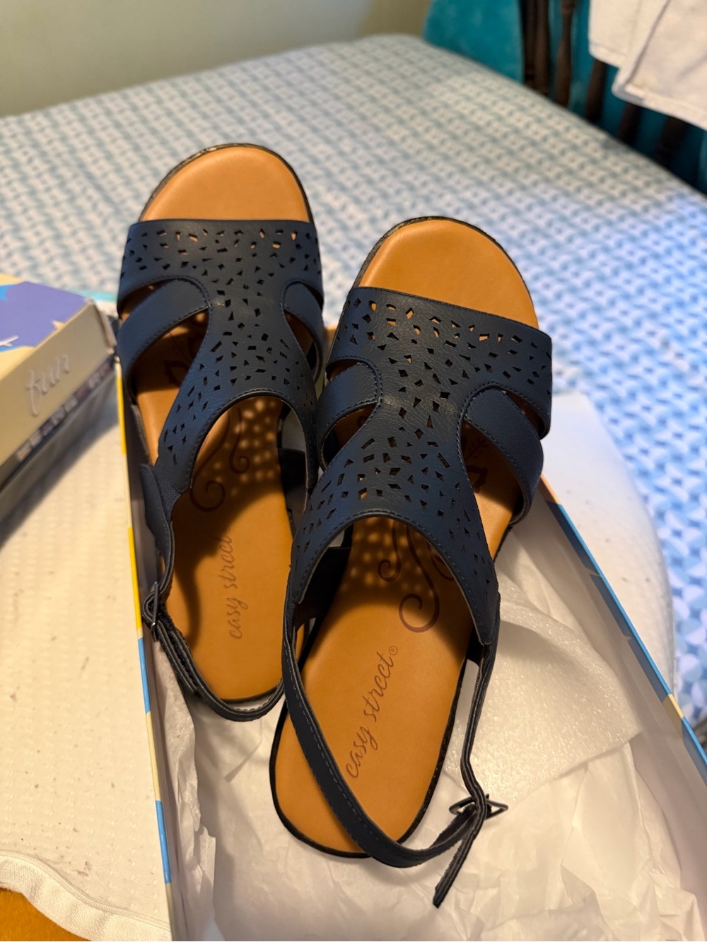 Womenswear Navy Blue Strap Sandals - Comfortable Summer Size 8 fit like 7.5